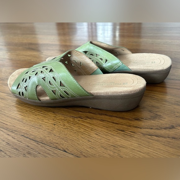 Naturalizer Sandals size 7.5 Woman - Picture 2 of 5